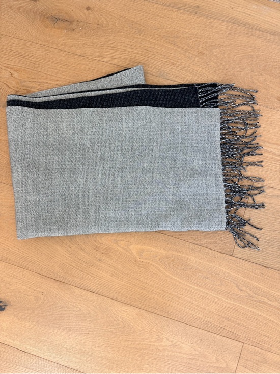 Accessories - Underson Cashmere Wool Shawl Quiet Luxury Clean Girl Reversible Gray Wrap Scarf